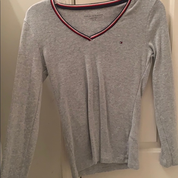 Tommy Hilfiger Long Sleeve-V neck - Picture 1 of 1